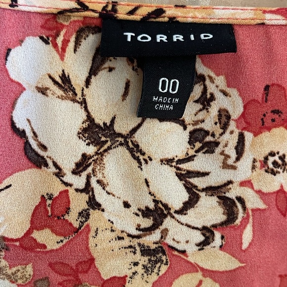 FLORAL WRAP GEORGETTE BABYDOLL BLOUSE CORAL Size 00 - Picture 6 of 15